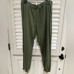 Santuary army green line. Xlg jogger style pant